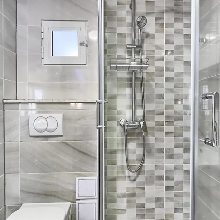 Διαμέρισμα 2 *